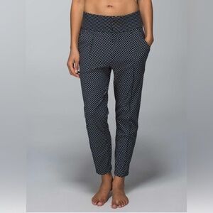 Lululemon Departure trouser sz 8